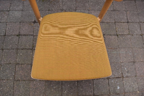 Image 1 of TAKT Kreuzstuhl – Eiche / Gelber Sitz (2/6)