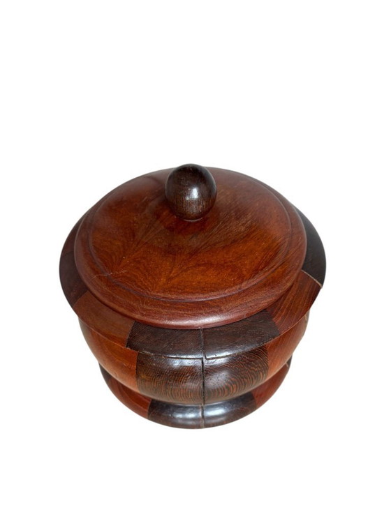 Image 1 of Vaso vintage in legno con coperchio | Anni '60/'70