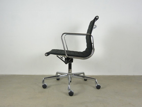Image 1 of Vitra EA 117 Bürostuhl