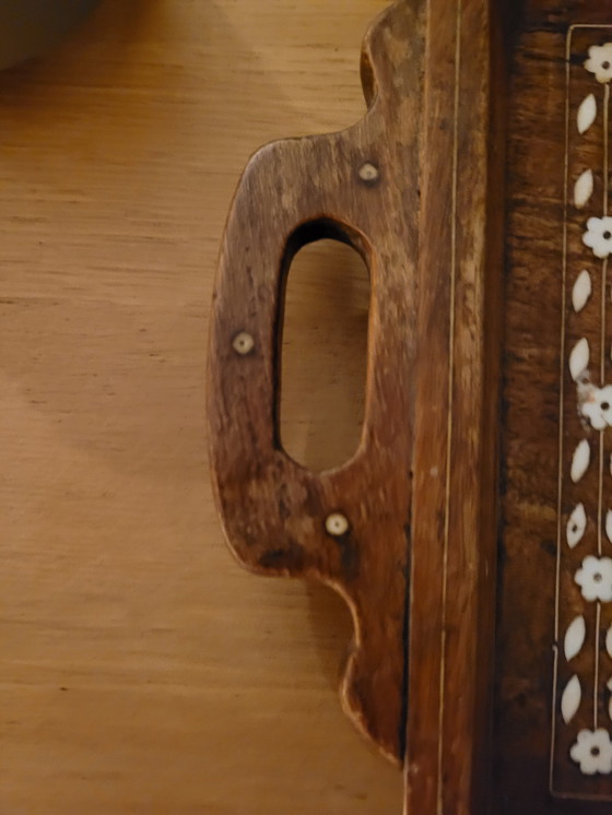 Image 1 of Tray with inlaid images and decorations Indonesia