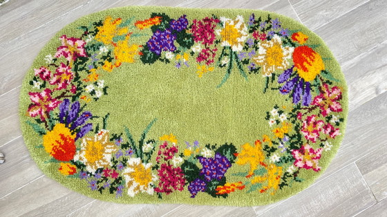 Image 1 of Pagina simile 1 di 19 Tappeto ovale anni '70 in pura lana 144x88cm