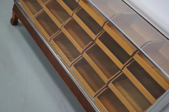 Image 1 of Vintage Engelse esdoorn en eiken haberdasherykast / toonbank, jaren 1930