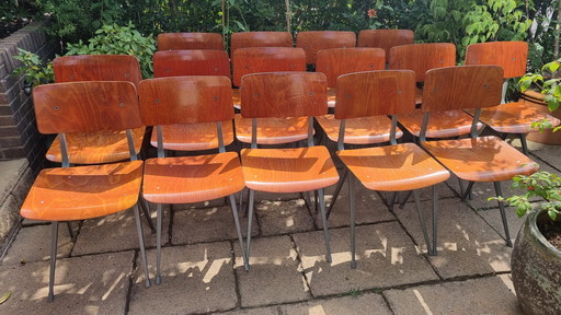 Lot of Result school chairs (Friso Kramer & Wim Rietveld), 15 pieces