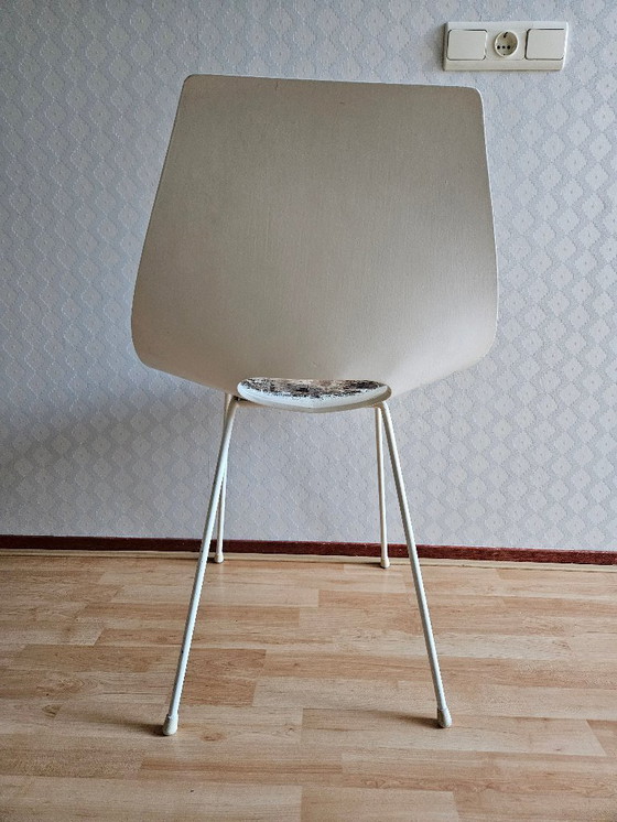 Image 1 of 4x Tonneau eetkamerstoel van Pierre Guariche voor Steiner