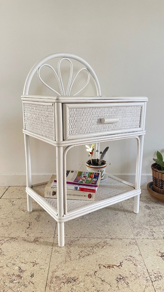 Image 1 of Coppia di comodini vintage in rattan