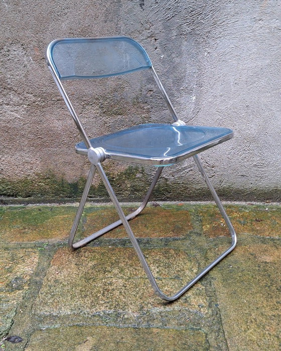 Image 1 of Sedia Plia in plexiglas blu di Giancarlo Piretti per Castelli