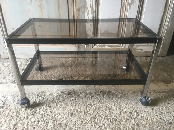 Metal coffee table with smoked glass. – Chrome, Vintage (photo 2 of 15)