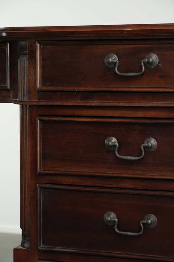 Bureau de partenaire Chesterfield luxueux et pratique avec plateau en cuir vert de style anglais – Bureaux (photo 13 of 16)