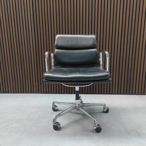 Herman Miller Eames EA217 - Cuir noir vintage