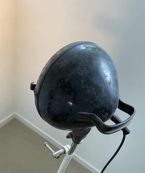 Image 1 of MetalMed vintage schijnwerper lamp