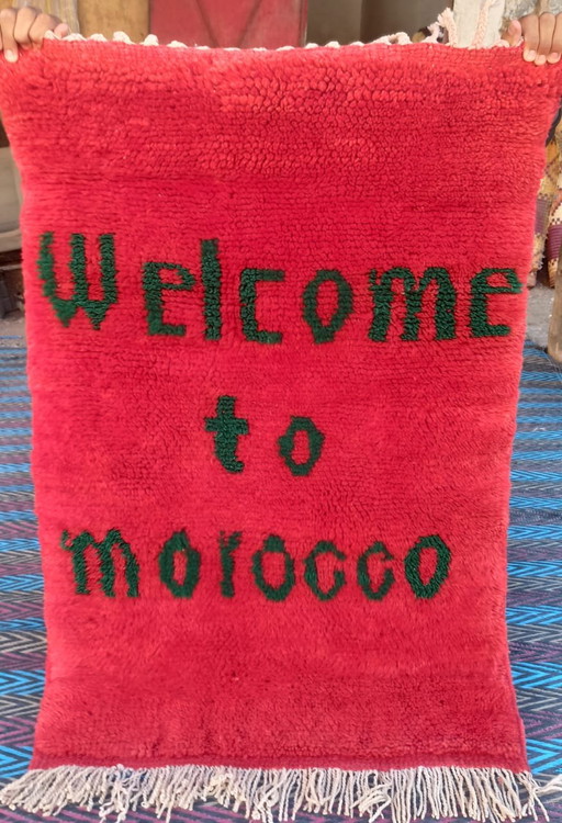 Welcome to Morocco – Red handcrafted Moroccan rug