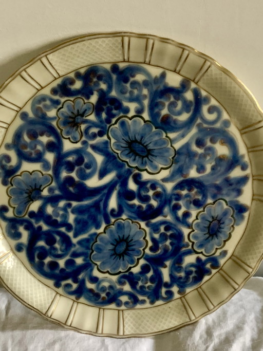 Grote Bernardaud Limoges schaal - "Versailles" model - 31 cm - Polychrome en gouden decoratie - 1900-1927 – servies