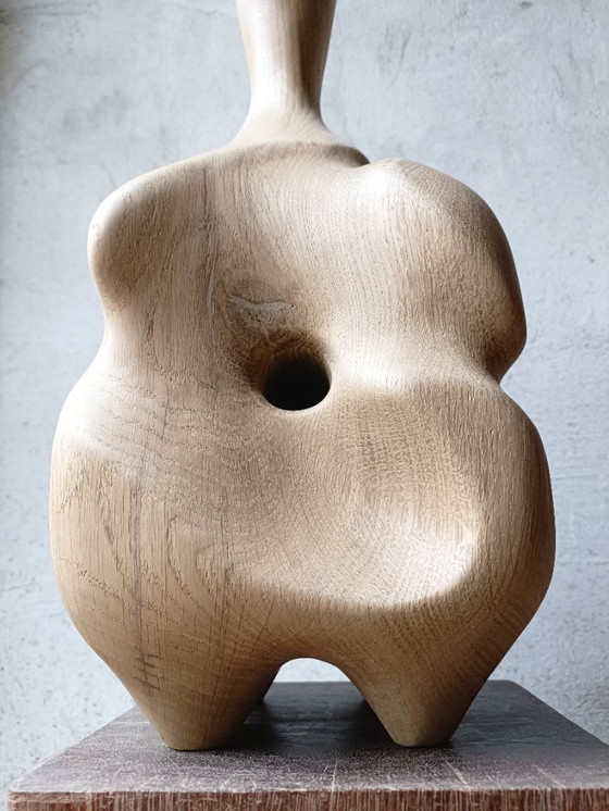 Image 1 of Gran jarrón/escultura abstracta en roble macizo tallado