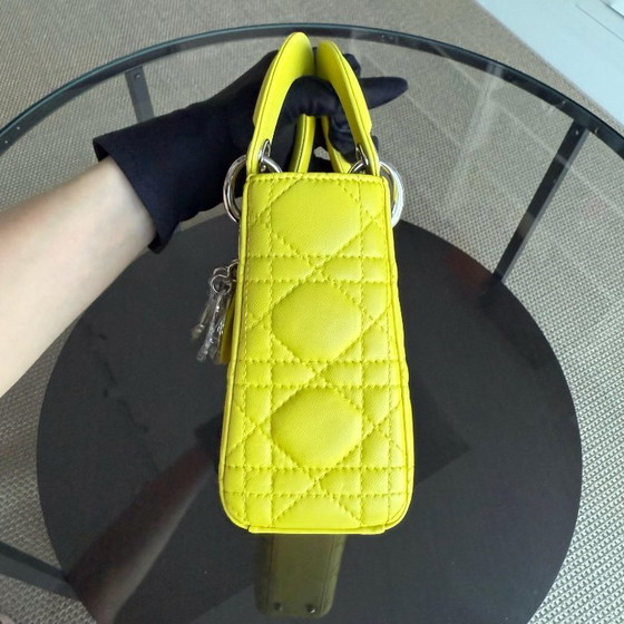 Image 1 of DIOR LADY MINI - CANNAGE LAMSLEER GEEL ZILVEREN BESLAG VERSTELBARE BAND