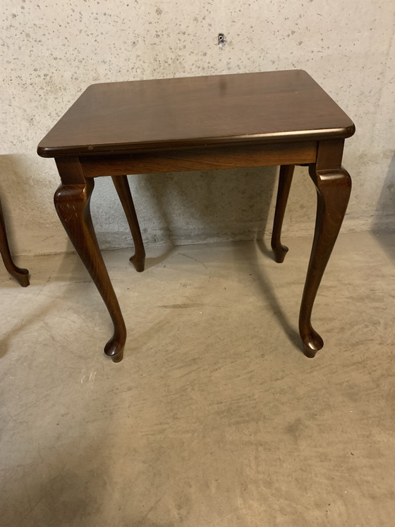 Image 1 of Beistelltischset im Queen-Anne-Stil aus Mahagoni. Mini-Set