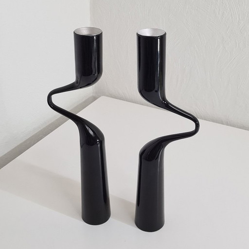 Dubbele kaarsenhouder van roestvrij staal, zwart gelakt, menu, Denemarken, ontwerp Mikaela Dörfel