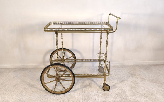 Image 1 of 😍✨ Prachtige serveerwagen op wielen van messing en glas van Maison Baguès - Hollywood Regency, jaren 50 ✨😍