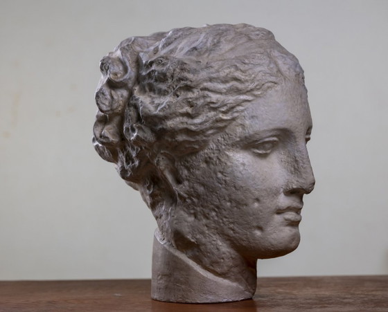 Image 1 of Cabeza de la diosa griega Higía, escultura en yeso, décadas de 1930-1940