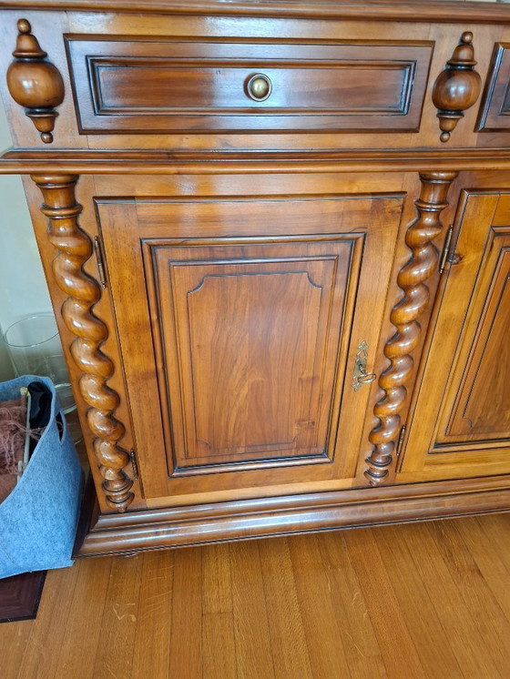 Image 1 of Buffet en noyer français