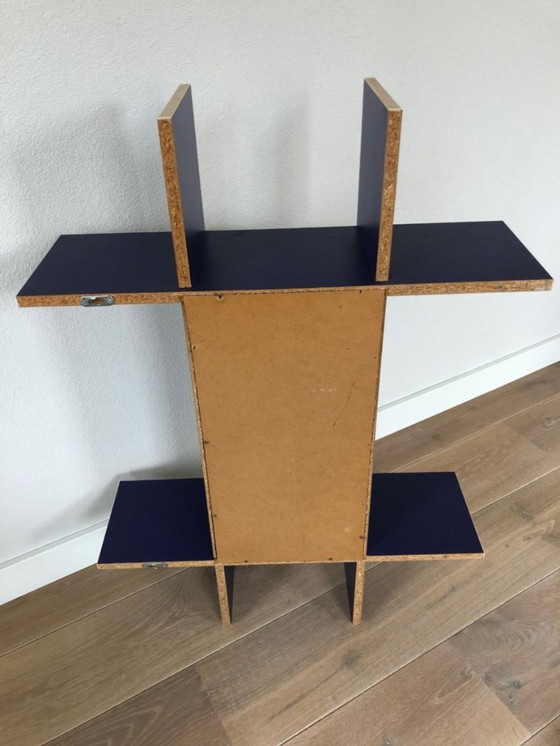 Image 1 of Wandrek / Boekenrek blauw hout