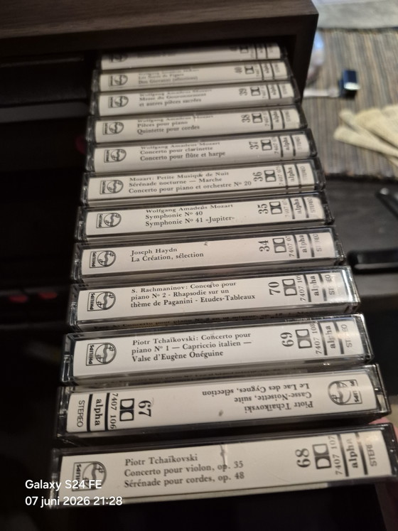 Image 1 of CDs vinyl cassettes