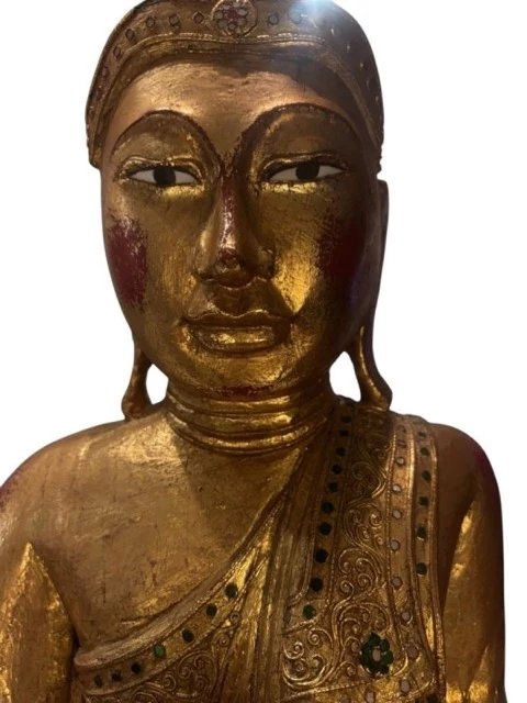 Große burmesische Mandalay Buddha Statue – Holz mit Blattgold und eingelegten Augen, ca. 1850–1900 (photo 7 of 10)