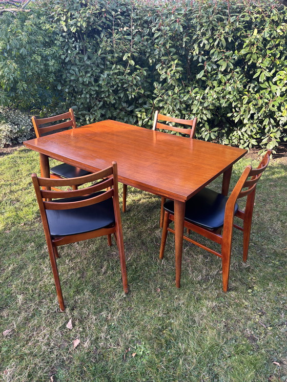 Image 1 of Vintage table and chairs set
