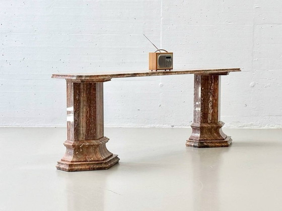 Image 1 of Consolle in marmo rosso-marrone con superficie lucida, Italia