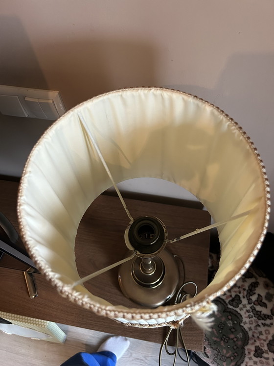 Lampada da tavolo classica in ottone con paralume a pieghe (vintage) – Lampade da tavolo, Other (photo 8 of 10)