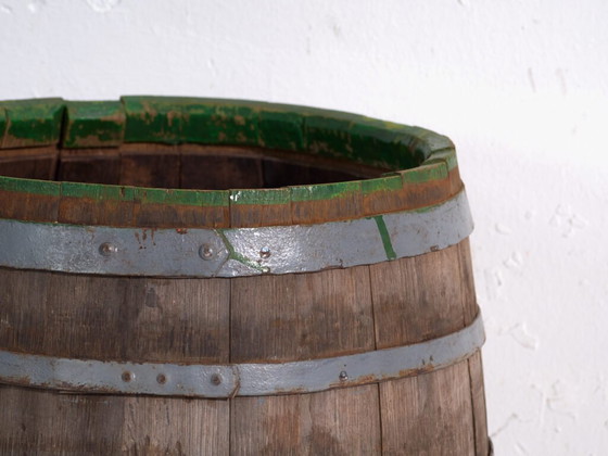 Barril de madera antiguo con aros de hierro – Europa Central, circa 1920 – Objetos decorativos, Wood, Iron (photo 23 of 40)