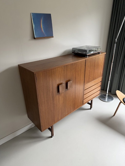 Fristho - Inger Klingenberg - Alacena - Palisandro