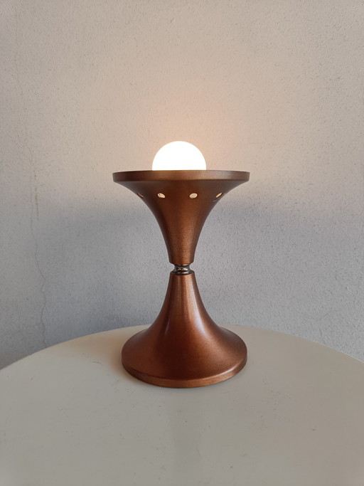 Vintage-Tischleuchte im Space-Age-Stil aus poliertem Metall, italienisches Design der 1970er Jahre