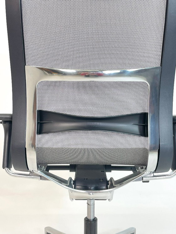 Image 1 of ICF Una Plus chair