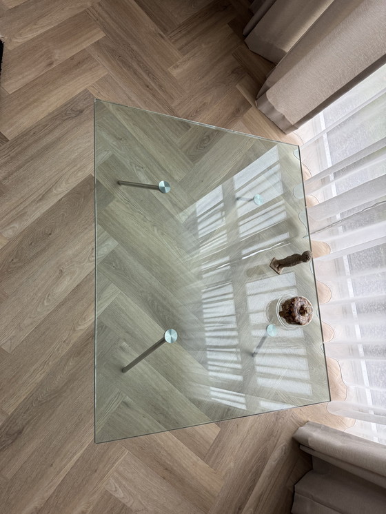 Image 1 of Henk Vos Maupertuus glazen design tafel 120 x 100 x 30