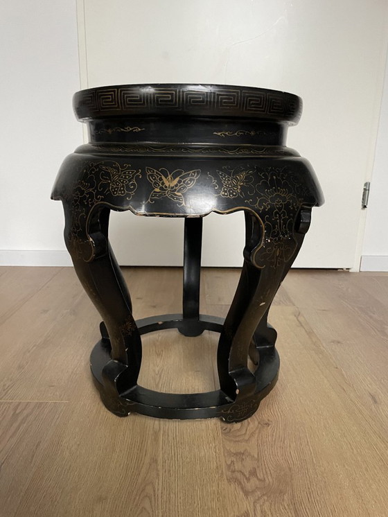 Image 1 of Antique Chinese Side Table – Handmade – Jade, Mother of Pearl & Gold Painting – Jinlong Beijing
