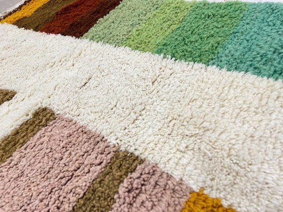 Image 1 of Alfombra bereber marroquí tradicional pequeña de pura lana, 100x200 cm.