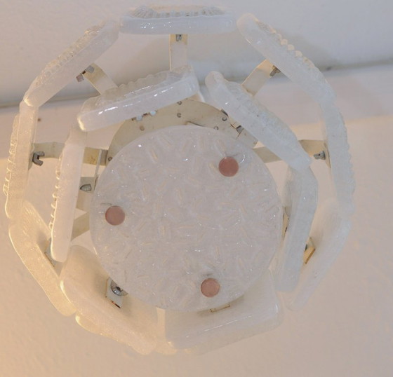 Image 1 of Lustre Kaiser en verre dépoli neige