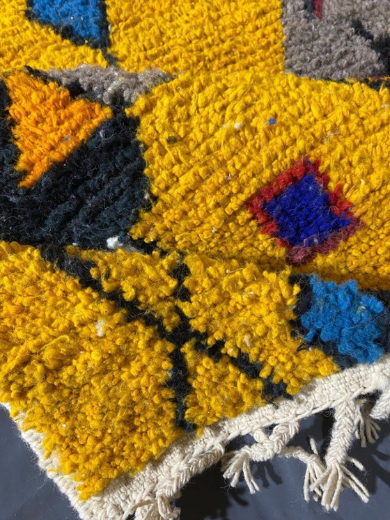 Image 1 of Alfombra pequeña amarilla Beni ourain hecha a mano de 200 x 100 cm.