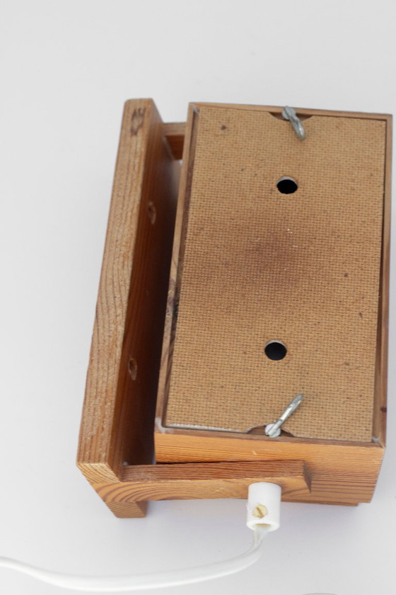 Image 1 of Lámpara de pared de madera de pino - Suecia, década de 1970
