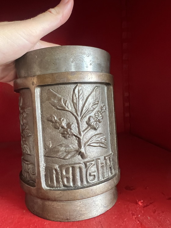 Image 1 of Pot d’apothicaire vintage en fonte 