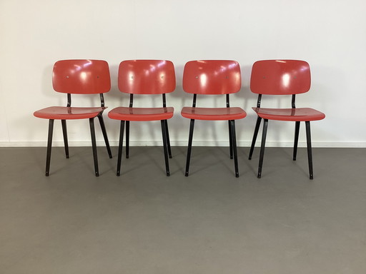 4 x Red Revolt Chairs Ahrend de Cirkel design Friso Kramer 15 april 1963