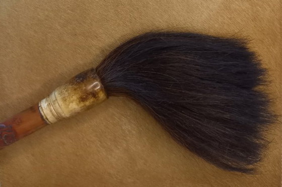 Image 1 of Ancient Chinese calligraphy brush – Wooden handle with carving – Bone – Animal hair (horse)