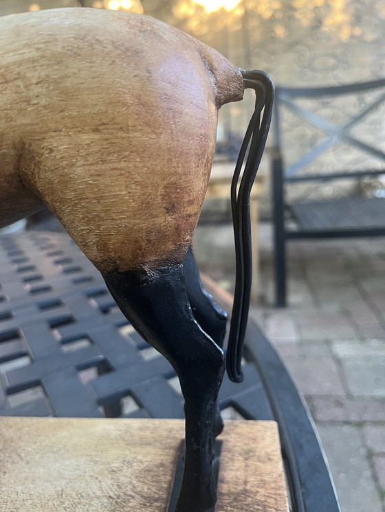 Image 1 of Scultura di cavallo in legno