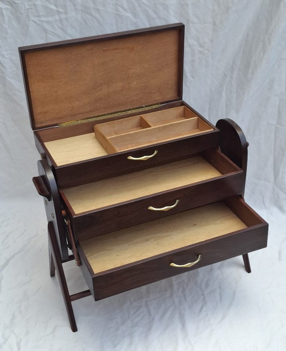 Beautiful Mid-Century Danish Design Sewing Cabinet (1950s/60s) – Storage cabinet, Wood (photo 5 of 21)