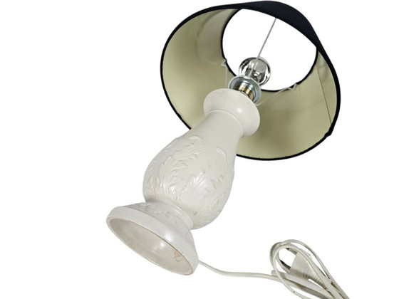 Image 1 of Wedgwood Barleston Ertruria - white porcelain - table lamp - signed - England - 1960s