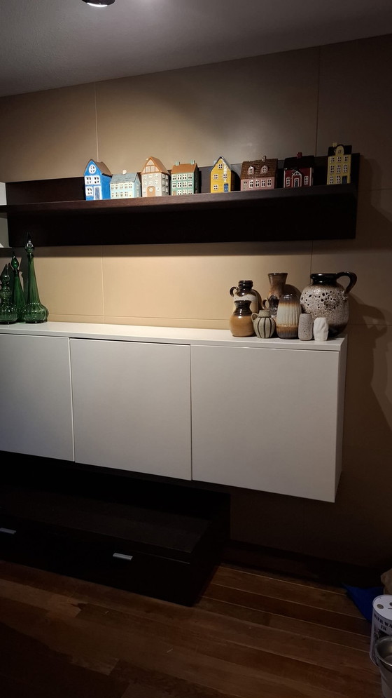 Image 1 of Wall cabinet Carre