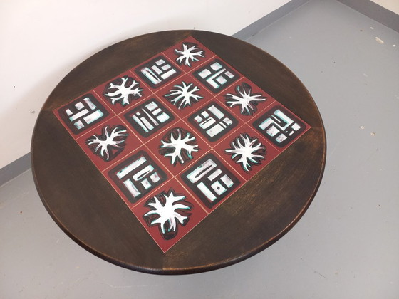 Image 1 of Table basse ronde modulable en table à manger “monte et baisse” vintage Guillerme et Chambron en chêne massif et céramique