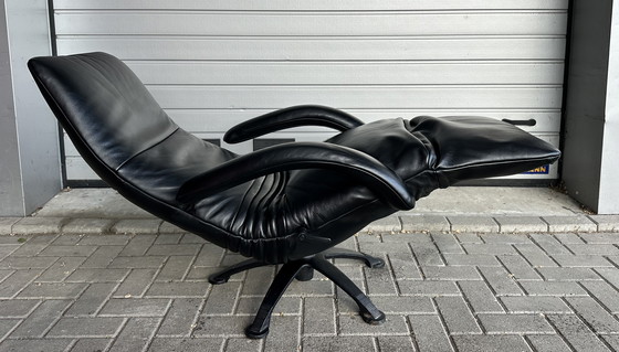 Image 1 of Jori Yoga design recliner