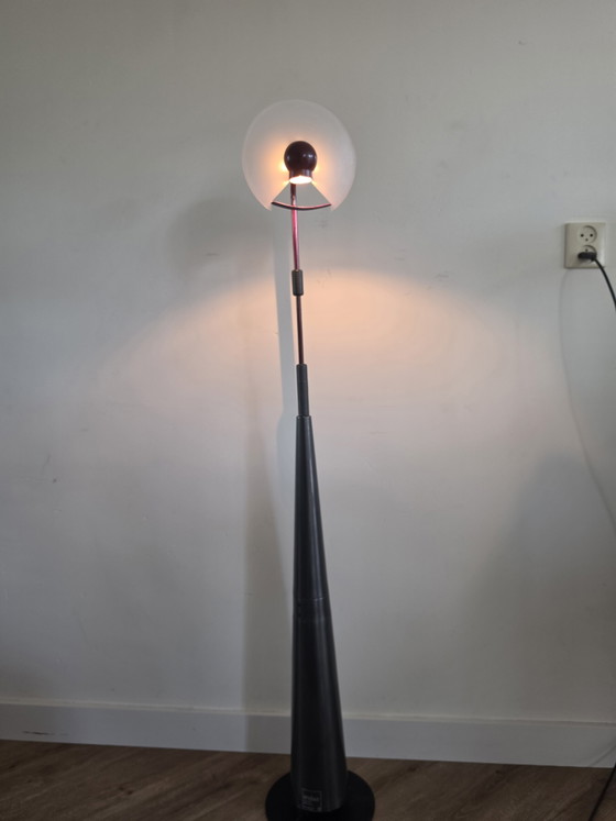 Lampe Arteluce Made In Italy Lampe Vintage Postmoderne – Lampadaires, Glass, Metal (photo 5 of 11)
