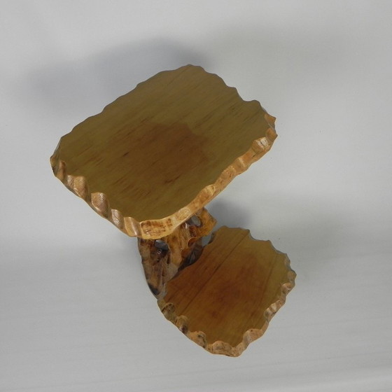 Image 1 of Plantentafel met 2 plateaus, vintage houtsnijwerk, VS jaren 50